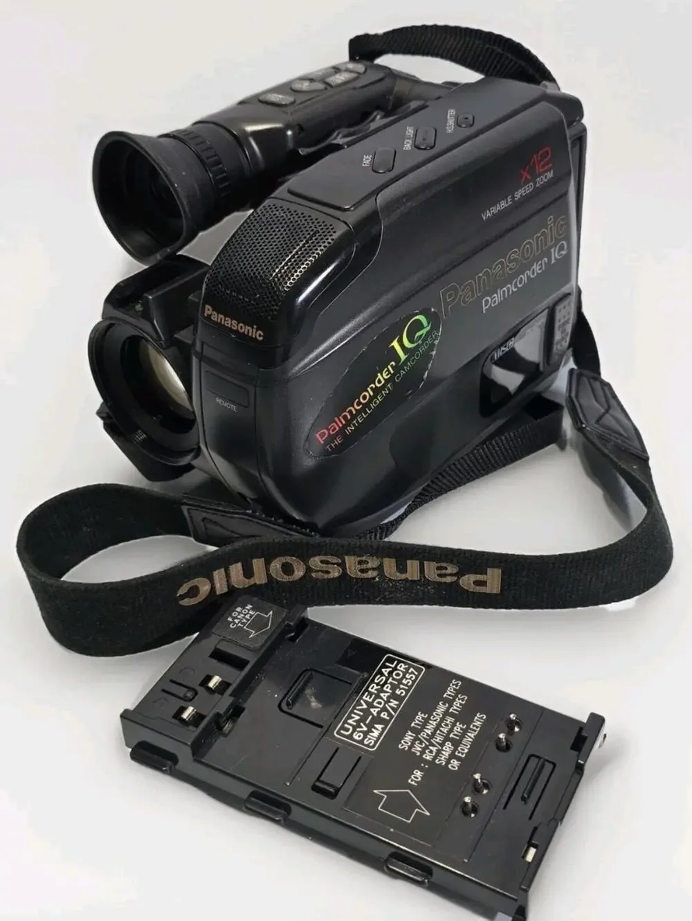 Panasonic PV-IQ304D VHS-C Camcorder 1994 Untested As-Is Parts Repair Japan Made